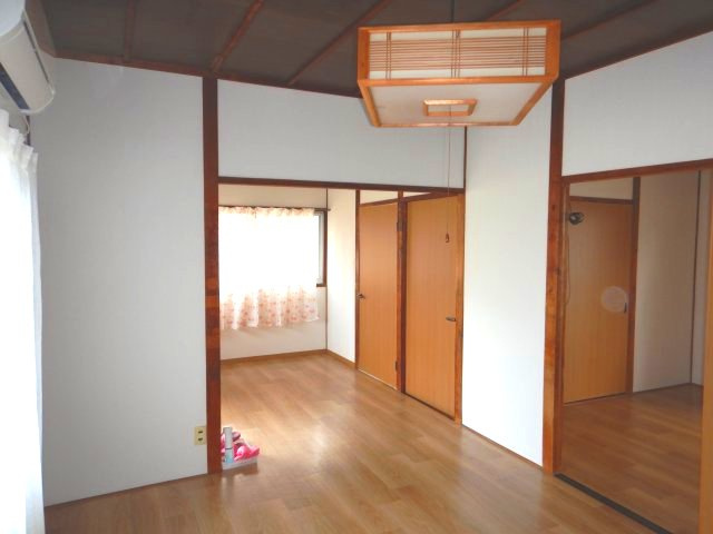 酒津平屋貸家の洋室