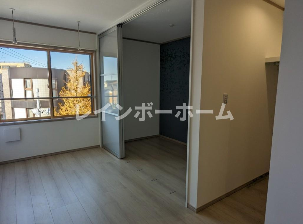 コルビジェスリーの内装