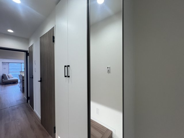 何もかもがちょうど良い物件とはこのコトか！？【シティフラッツ清水ヶ丘】リノベーションの玄関|玄関です