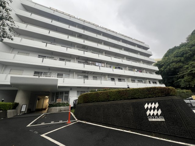 何もかもがちょうど良い物件とはこのコトか！？【シティフラッツ清水ヶ丘】リノベーションの外観|建物外観を気になさる方へ、見た目の良い物件です