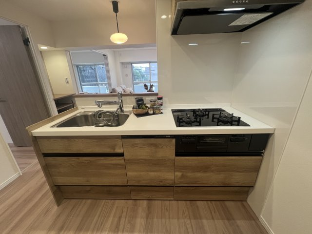 何もかもがちょうど良い物件とはこのコトか！？【シティフラッツ清水ヶ丘】リノベーションのキッチン|キッチンでお料理をお楽しみください