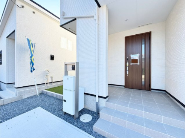 【設備】 | 高崎市倉賀野町24-1期　2号棟 | あると嬉しい宅配ボックス＆表札スペース♪