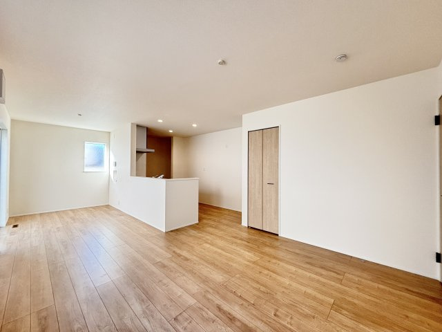 【居間・リビング】 | 高崎市倉賀野町24-1期　2号棟