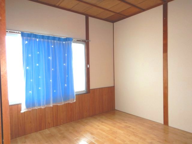 酒津平屋貸家の洋室
