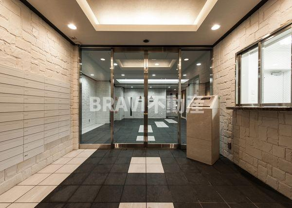 フォレストグレイス深江橋Ⅱ BRAVI不動産のエントランス