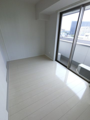 ガーデンコート稲毛の洋室