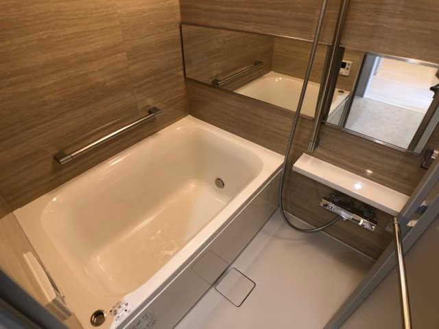 エムズアルテ上小阪の浴室