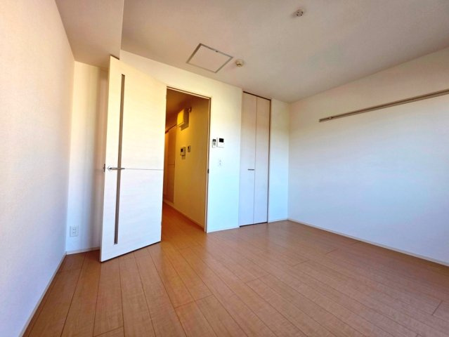 【居間・リビング】 | 洋室