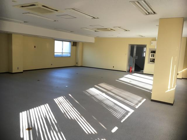 シティビル　2階のロビー