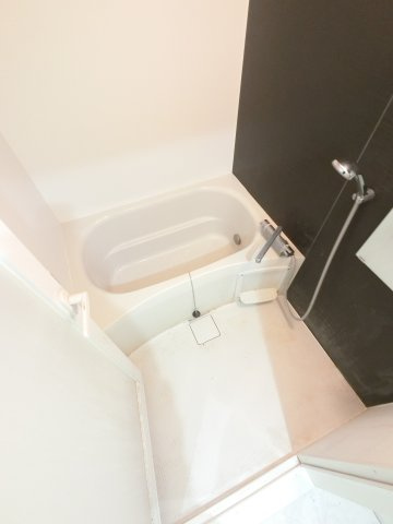 シャトー・ボニュールの浴室|リフォーム前