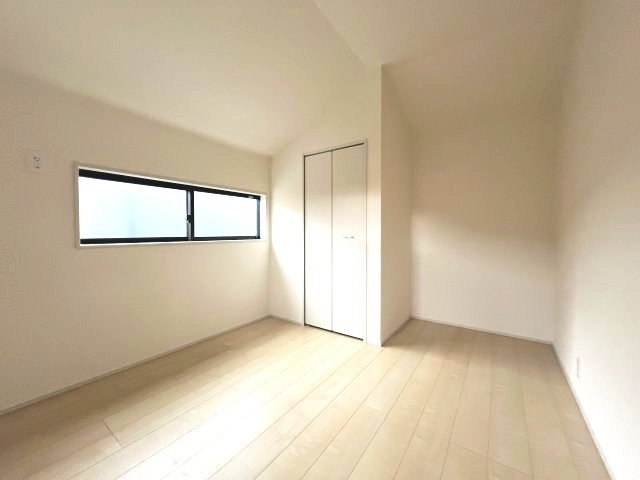 あきる野市五日市　新築戸建全4棟の洋室|【洋室3】収納スペース