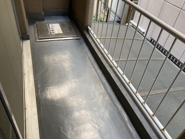 大島ビルのバルコニー