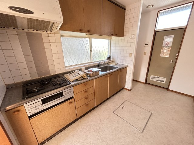 守谷市みずき野７丁目の一戸建てのキッチン|コンロ付