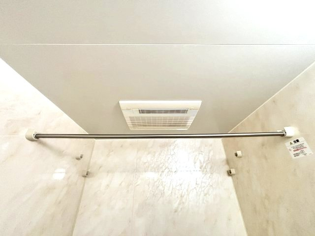 雨の日でも問題ない浴室乾燥機付き★