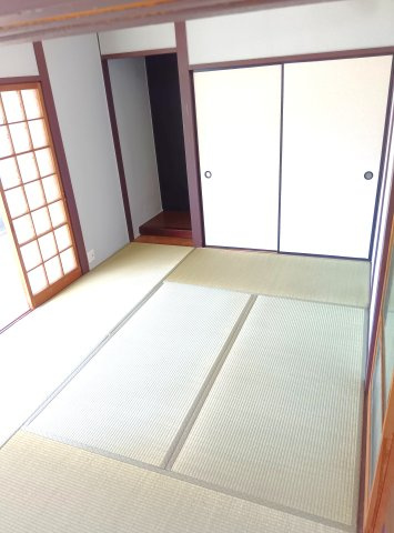 龍湖瀬借家の和室