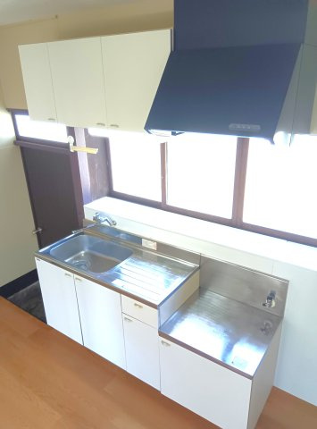 龍湖瀬借家のキッチン