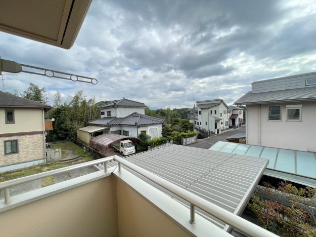 【バルコニー】 | 花野光ヶ丘1丁目　中古住宅