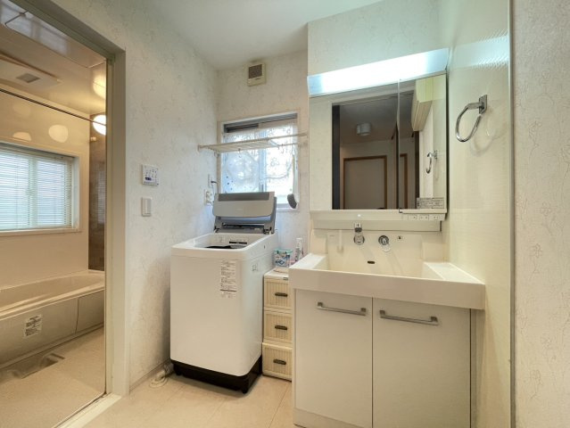 【独立洗面台】 | 花野光ヶ丘1丁目　中古住宅