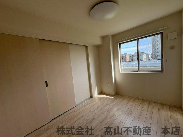 SunElin・Lupinus（サンエリン・ルピナス）の洋室