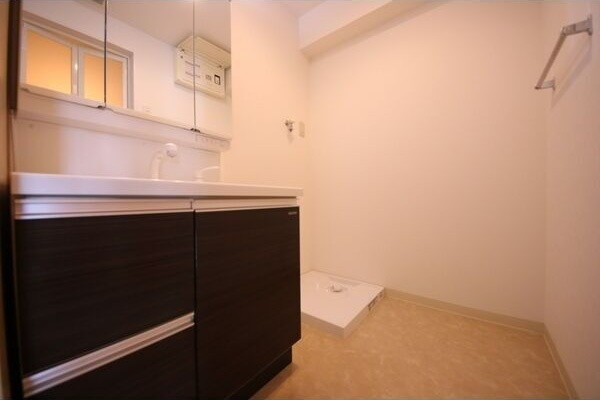 BERG大須の洗面所