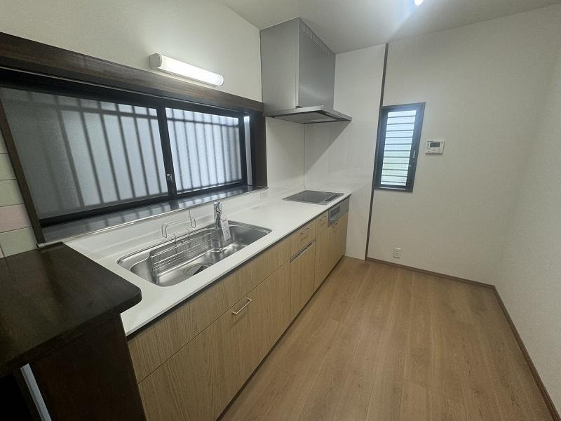 土佐市用石　中古戸建てのキッチン