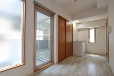 【居間・リビング】 | ハイネス・センターコート