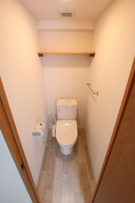 【トイレ】 | ハイネス・センターコート