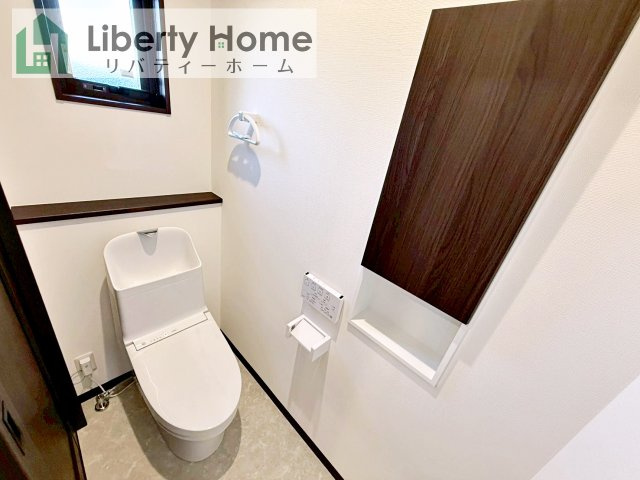 坂東市沓掛　新築戸建のトイレ