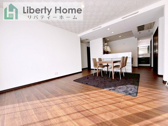 坂東市沓掛　新築戸建の居間・リビング