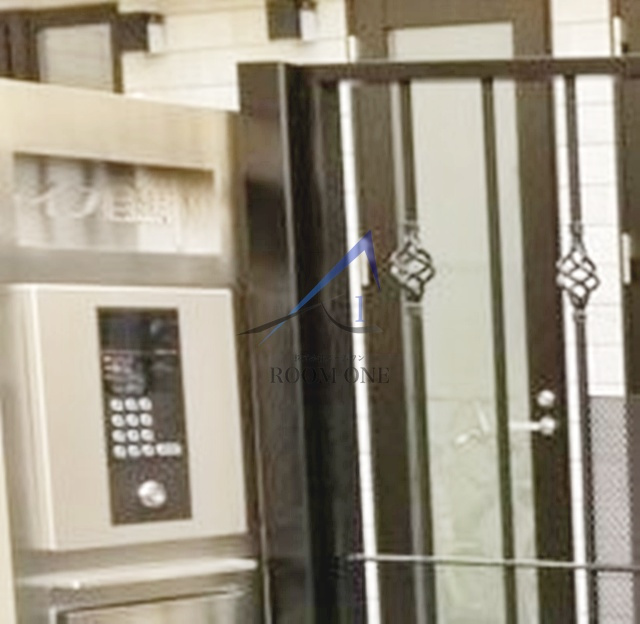 ライフ目黒のセキュリティ|オートロックです。