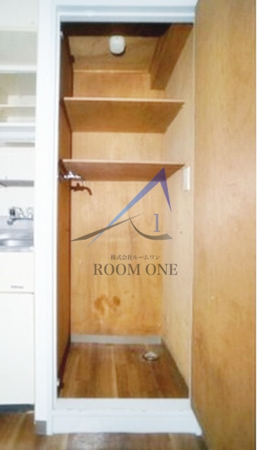 モンテベルデ第二横浜の設備|洗濯機置き場です。