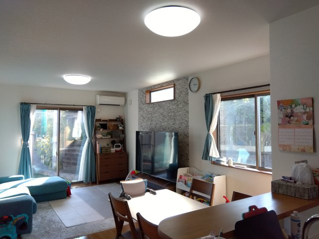 【居間・リビング】の画像