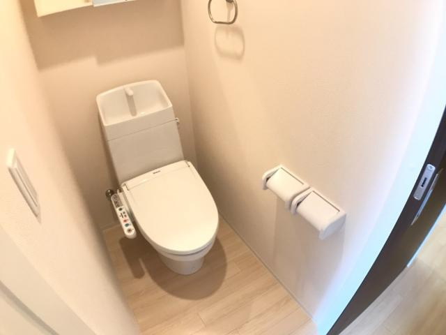 フランシーズのトイレ|シャワー付トイレ