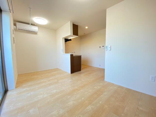 サンシャインヒルの居間・リビング|リビング