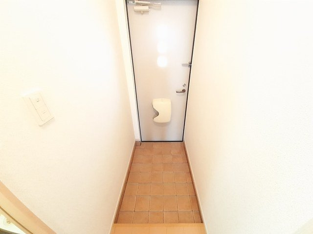 ヒルズ福津Ⅰの玄関|きれいな玄関です