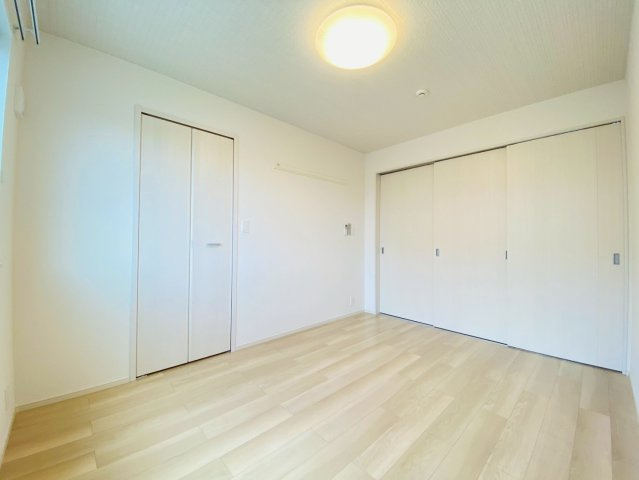 【洋室】 | ※類似物件のお写真です。