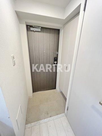 エスリード新大阪グランファーストの玄関|同施工