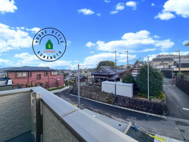 熊本市西区池田3丁目第1-２棟（1号棟）の展望|窓から緑が見える物件も魅力的です。