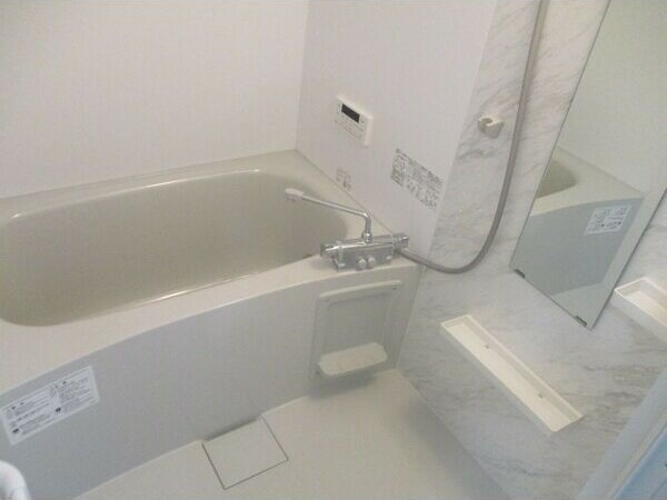 ソワサントセーズ下ノ橋の浴室