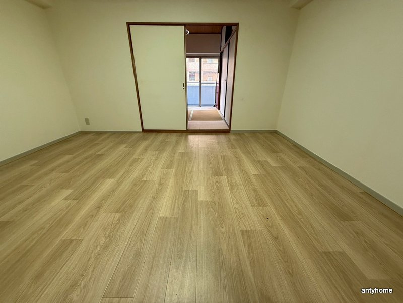 京橋マンション　仲介手数料無料の居間・リビング