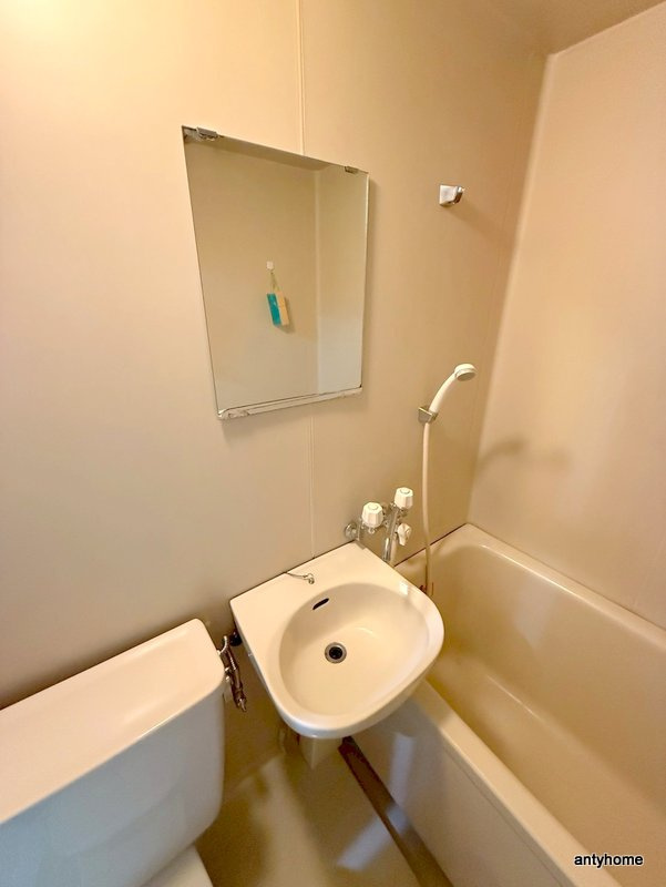 京橋マンション　仲介手数料無料の洗面所