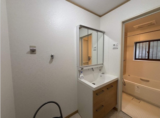 【独立洗面台】 | 川西市西畦野2丁目3-4　中古一戸建て