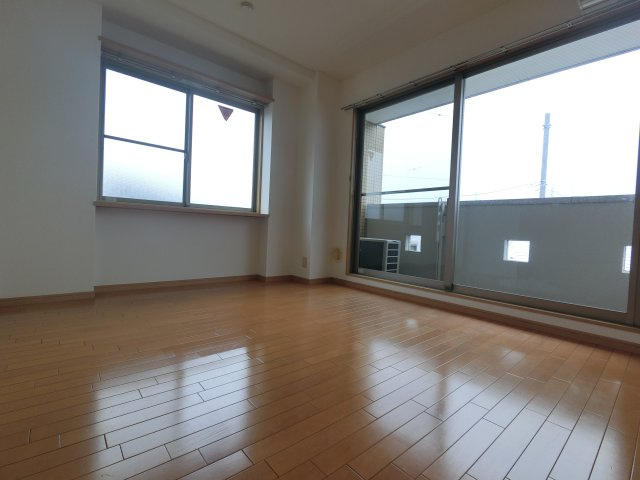 BAY SIDE COURT壱番館の洋室