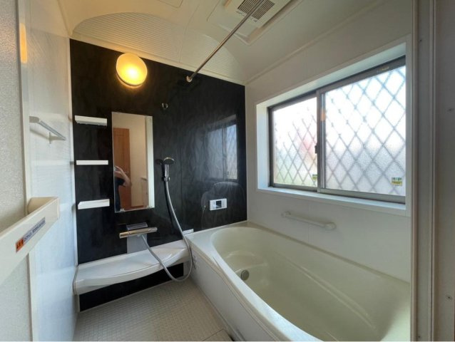 横浜市栄区長沼町 中古戸建て【仲介手数料無料】の浴室