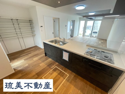 【外観】 | 沖縄市美里6丁目（全9棟）11号棟 | 11号棟　ビルトイン食洗機付き♪大容量パントリー付き♪