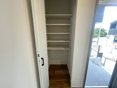 【収納】 | 沖縄市美里6丁目（全9棟）11号棟 | 11号棟　玄関ホール収納付き♪