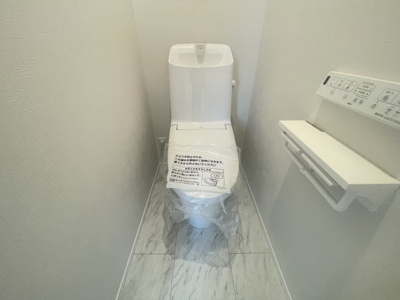 【トイレ】 | 沖縄市美里6丁目（全9棟）11号棟 | 11号棟　温水洗浄便座♪