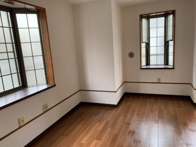 【居間・リビング】 | 羽成コーポ | こちらの居間で趣味の時間をお楽しみください