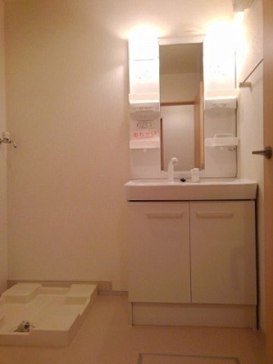 【洗面所】 | Ａｃｒｏｓｓ・Ｂｅｎ－Ｙ | 使いやすい洗面所です