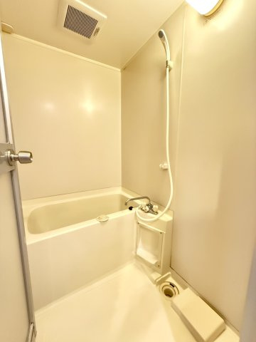 スプローネ御影の浴室